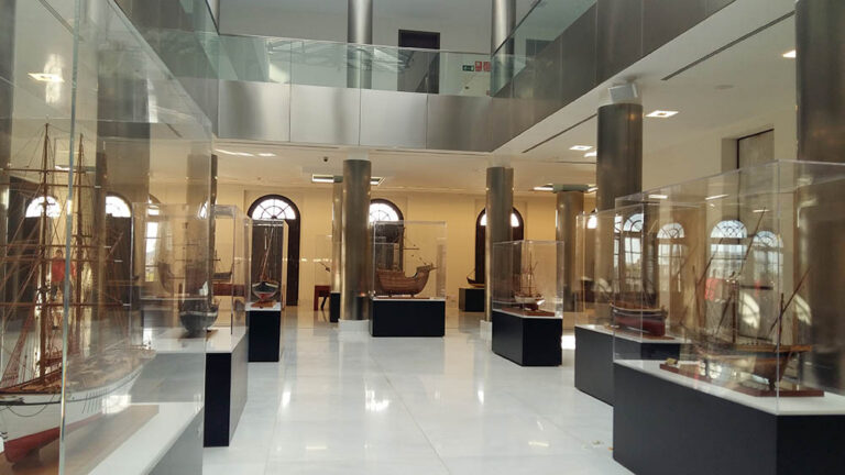 04 Plànols, maquetes i mestres d'aixa